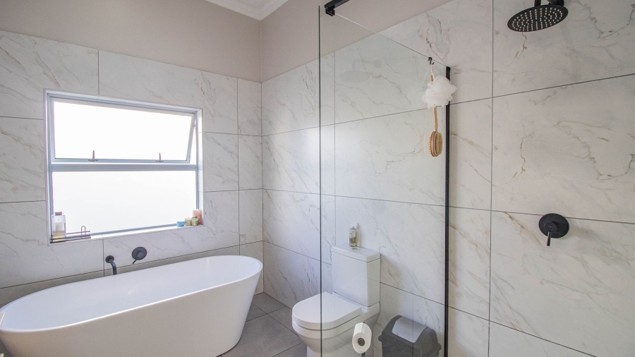 To Let 3 Bedroom Property for Rent in Blue Lagoon Western Cape